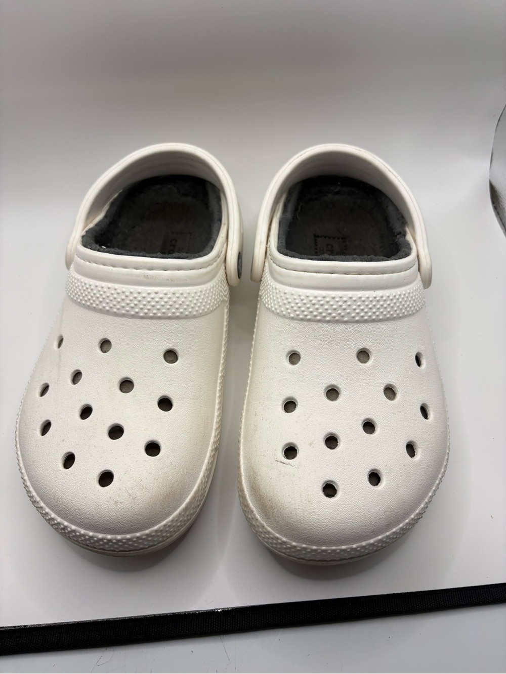 CROCS White Classic Unisex Clog with fur lining and Heel Strap